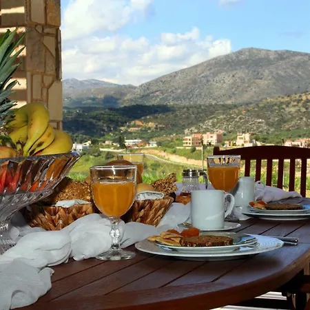 Villa Relaxing With Garden And Mountain View In Heraklion Kavrokhorion
